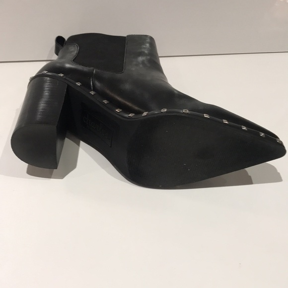 Charles by Charles David Booties - Black with stud trim Size 9 - Picture 4 of 4
